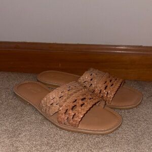 BRAND NEW Women's Natural Sand Woven Leather Slide Sandals